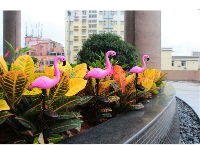 Solar Powered Flamingo Lawn Lamp